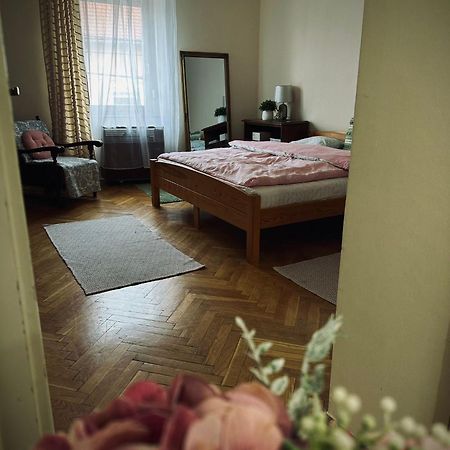 Taban Apartman Pécs Eksteriør bilde